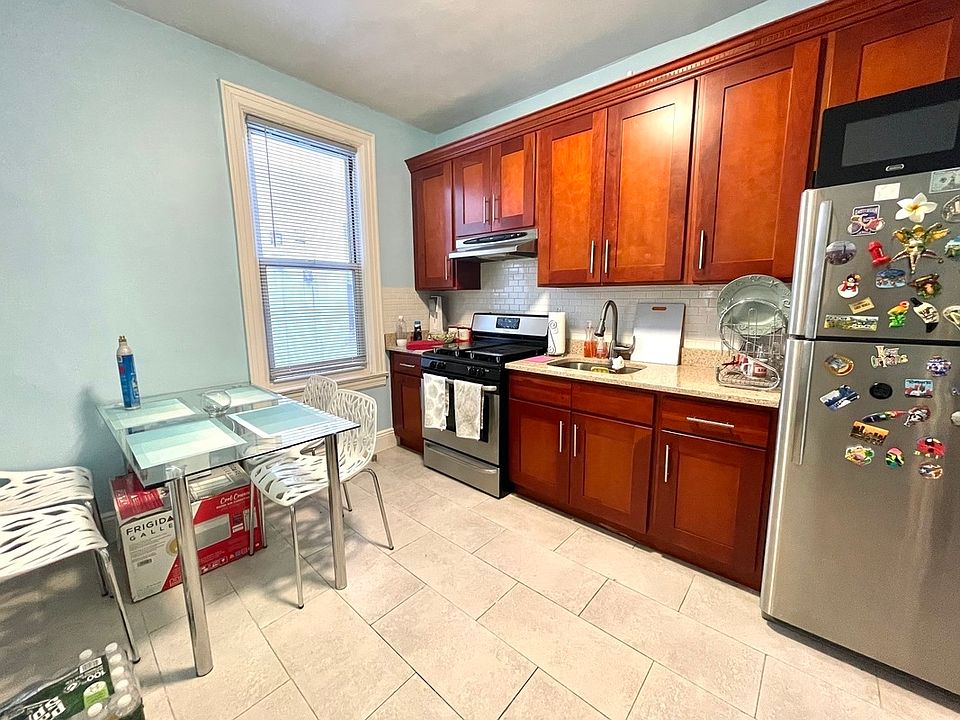 1st image of 25-36 31st St #2A