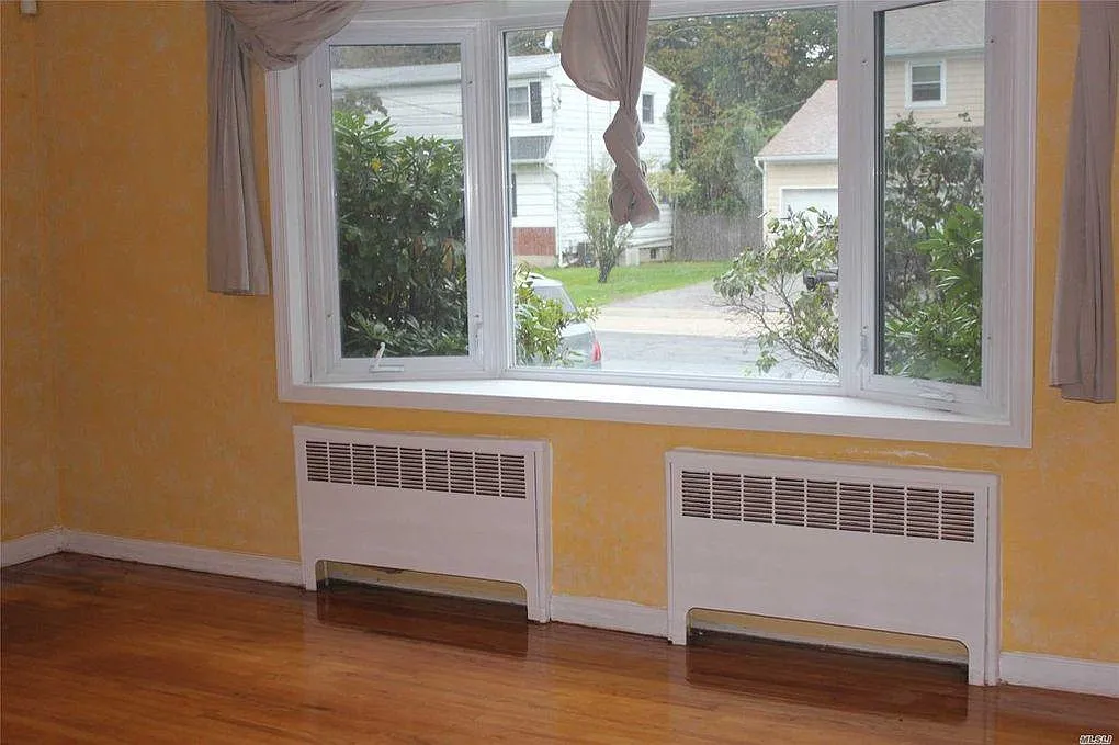 7 Beatrice Ave — Photo 3