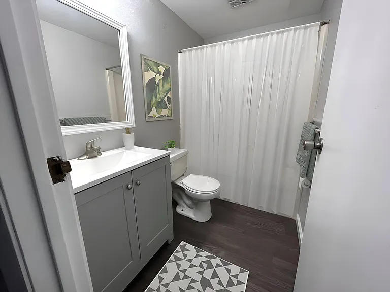Secor Flats — Photo 17