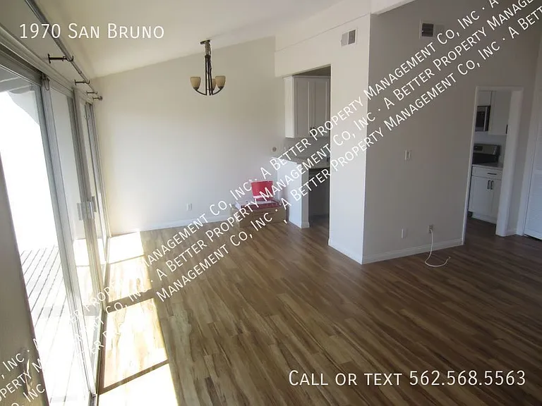 1970 San Bruno — Photo 16