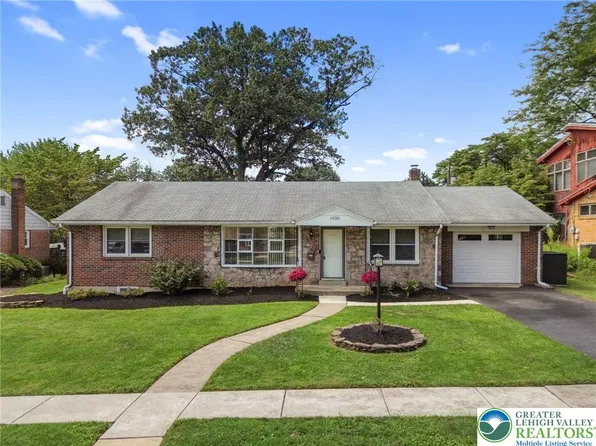 1030 N Leh St, Allentown, PA 18104