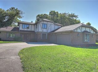 8620 Innsbrook Ln, Springboro, OH 45066