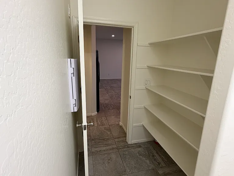 2146 W Tobias Way — Photo 11