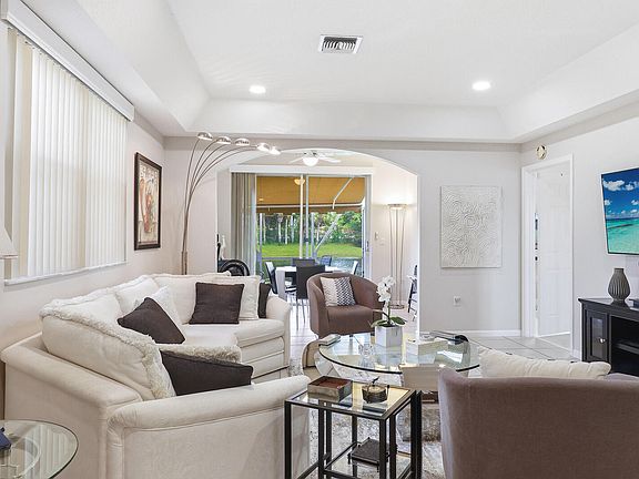 3rd image of 12658 Crystal Pointe Drive #A