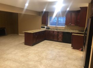 34161 Amsterdam Dr, Sterling Heights, MI 48312