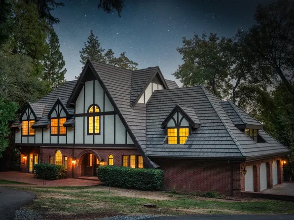 3961 Seven Ridges Rd, Camino, CA 95709