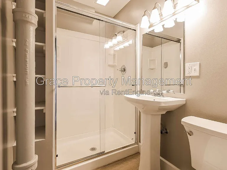 429 S Pearl St — Photo 10