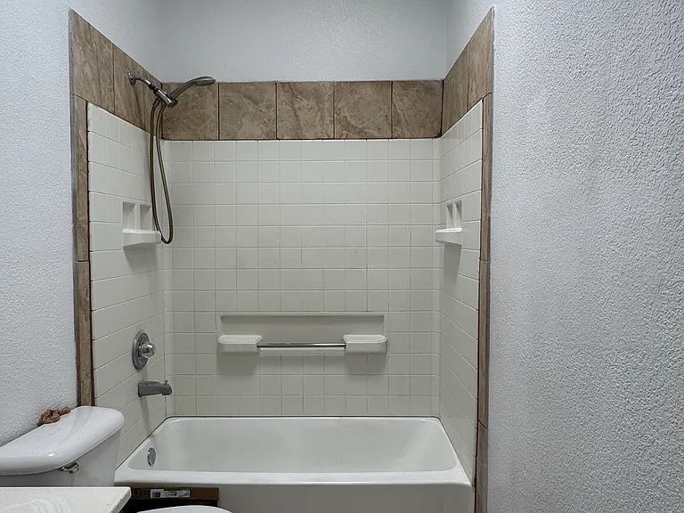 13485 Sunset Hills Dr — Photo 8