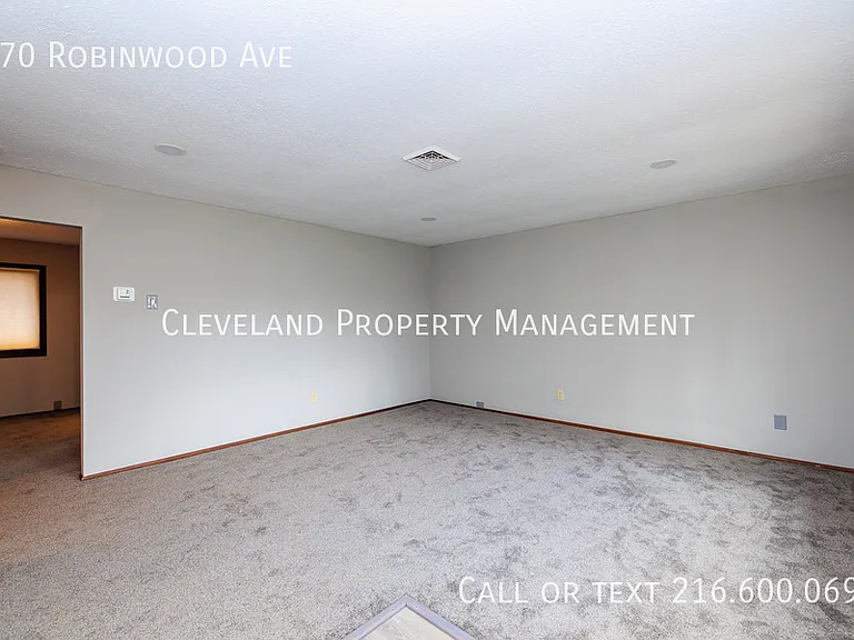 870 Robinwood Ave — Photo 8
