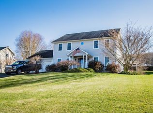 1285 Oak Dr, Shavertown, PA 18708