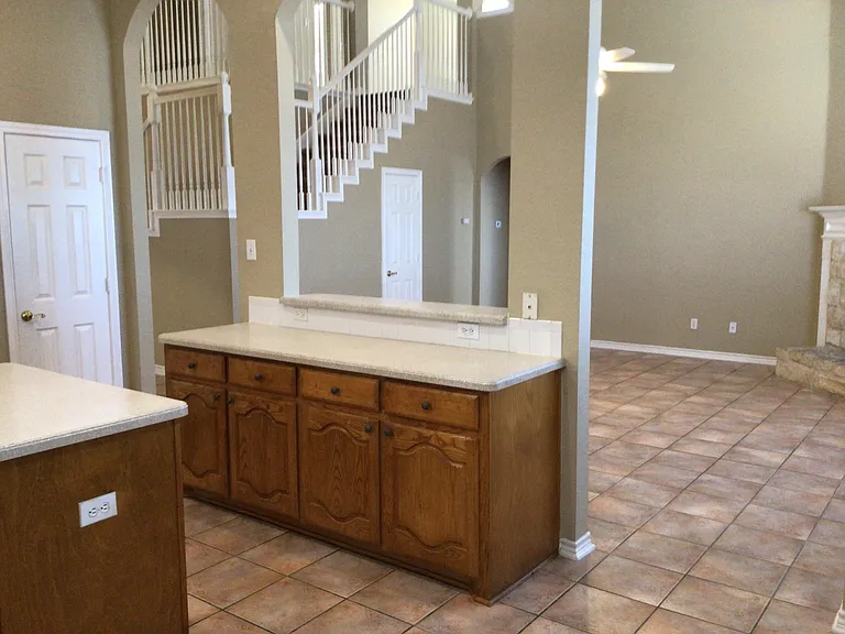 7508 Creek Meadow Dr — Photo 3