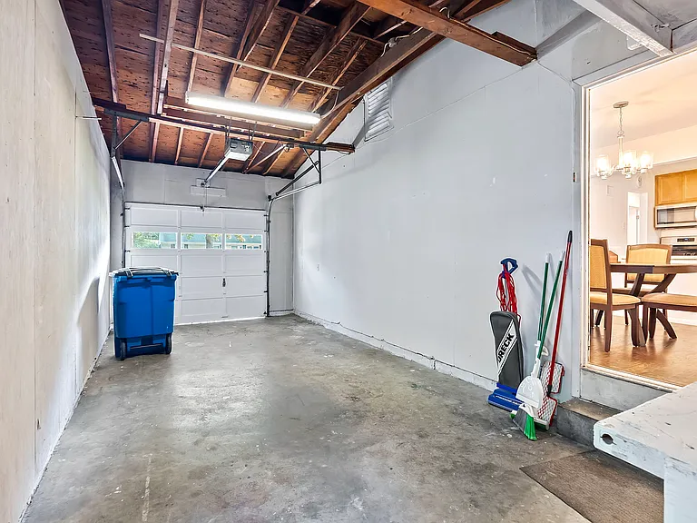 813 Riderwood Dr — Photo 30