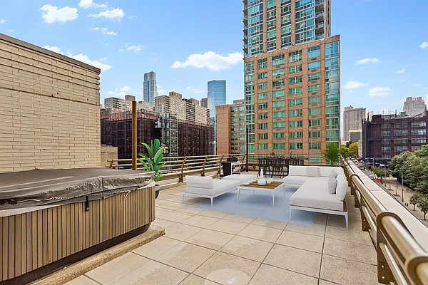 Sold by BLU Real Estate | media 1