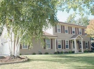 7752 W Imperial Dr, Franklin, WI 53132