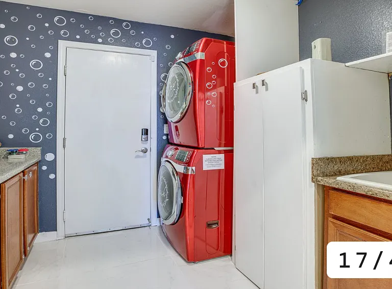 1672 Flores Ln — Photo 16