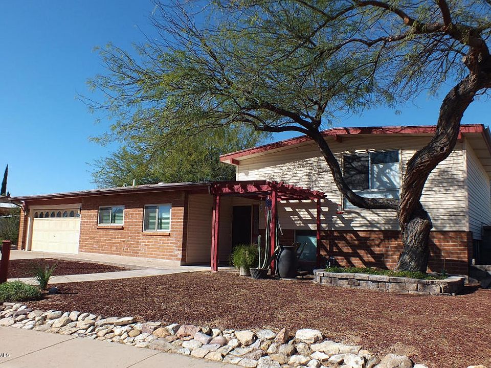 1st image of 1321 N Avenida Jeanine