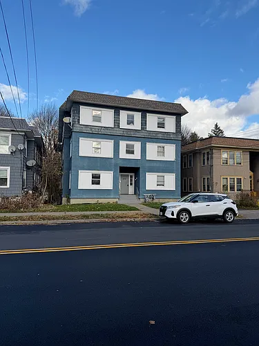 272 Main St Photo 1
