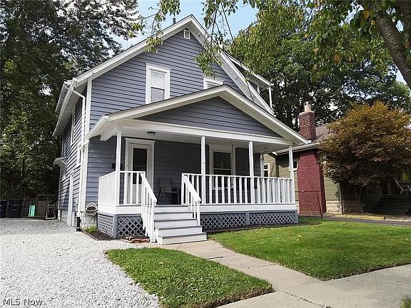 5th image of 1234 Sawyer Ave