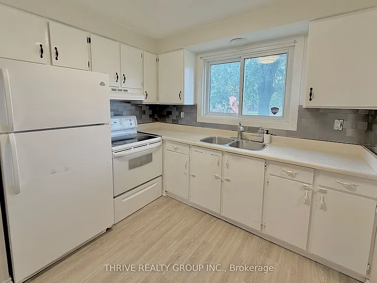 40 Tiffany Dr #60 — Photo 6