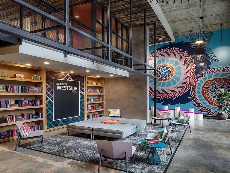 AMLI Westside — Photo 8