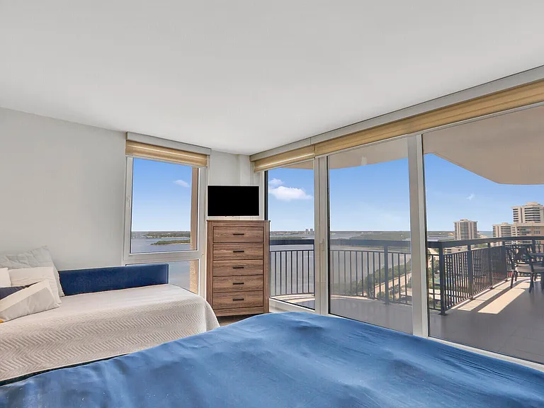 5380 N Ocean Dr #18J — Photo 45