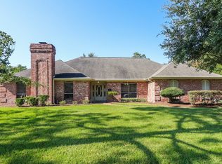 928 Victoria Dr, Richmond, TX 77469