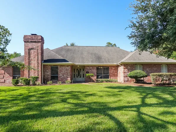 928 Victoria Dr, Richmond, TX 77469