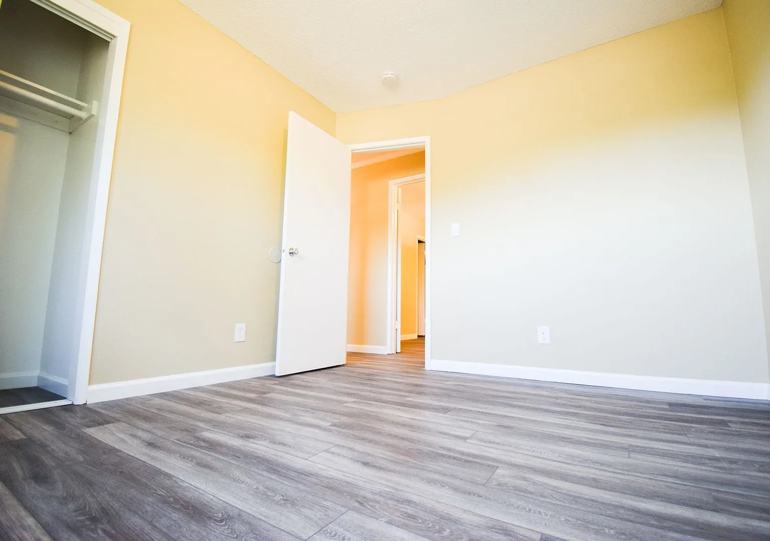 Vista Hills Apartments — Photo 4