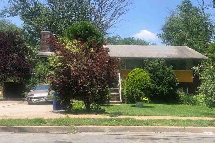 1st image of 3916 Terrace Dr