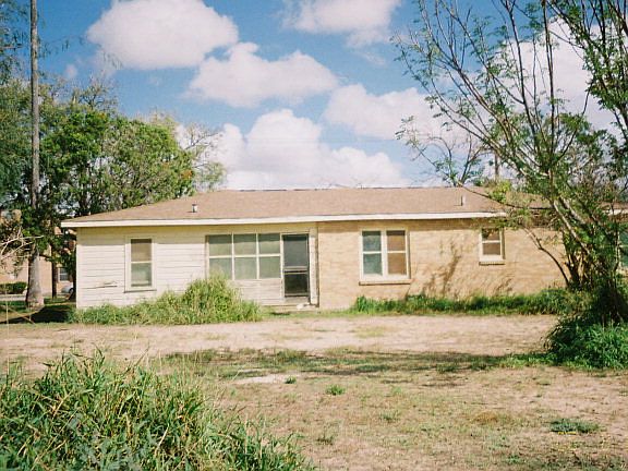 2nd image of 1605 Tamarack Ave