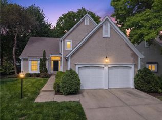 12116 Sagamore Rd, Leawood, KS 66209