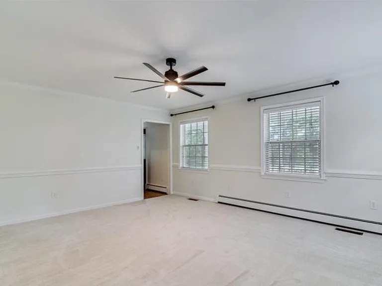 6040 Southgate Farm Rd — Photo 12