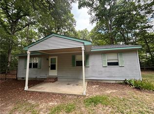 8093 Willis Rd, Gloucester, VA 23061