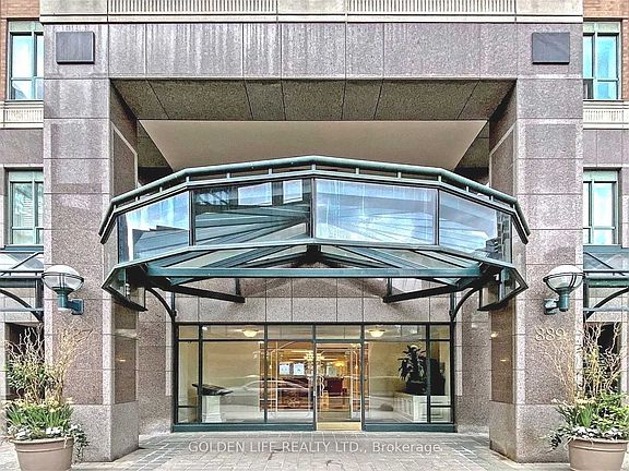 3rd image of 889 Bay St #205