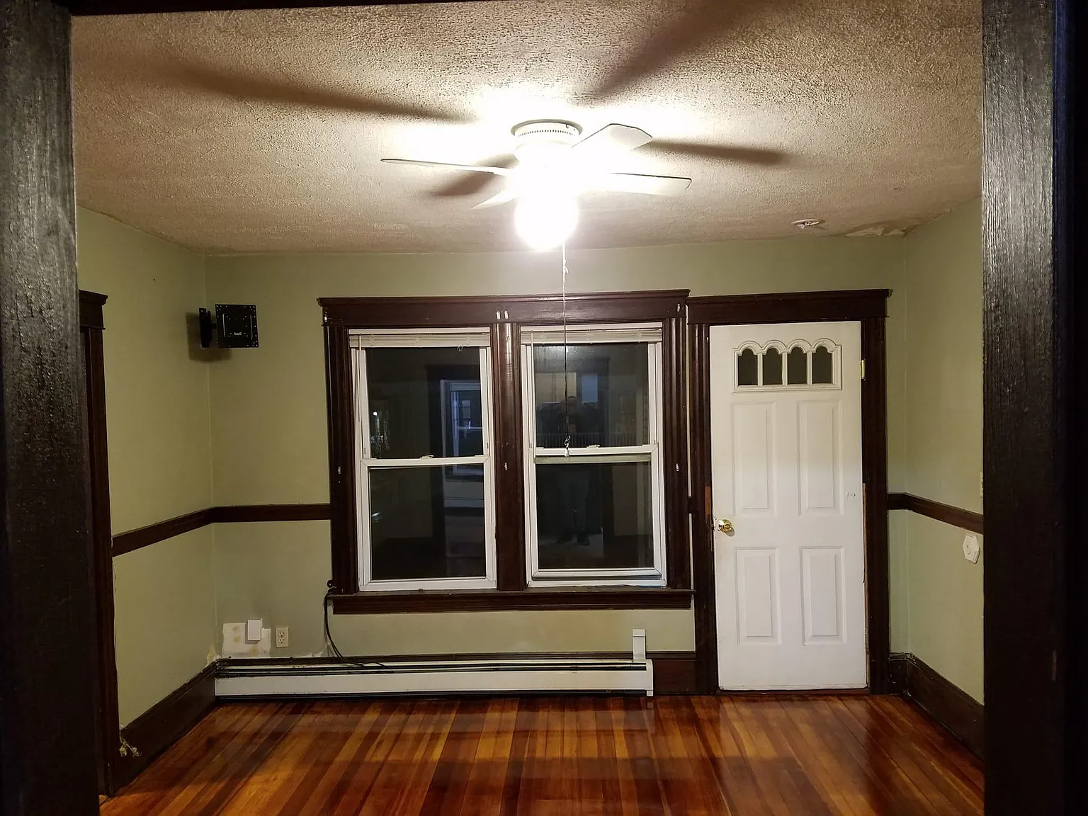291 Rand St — Photo 4