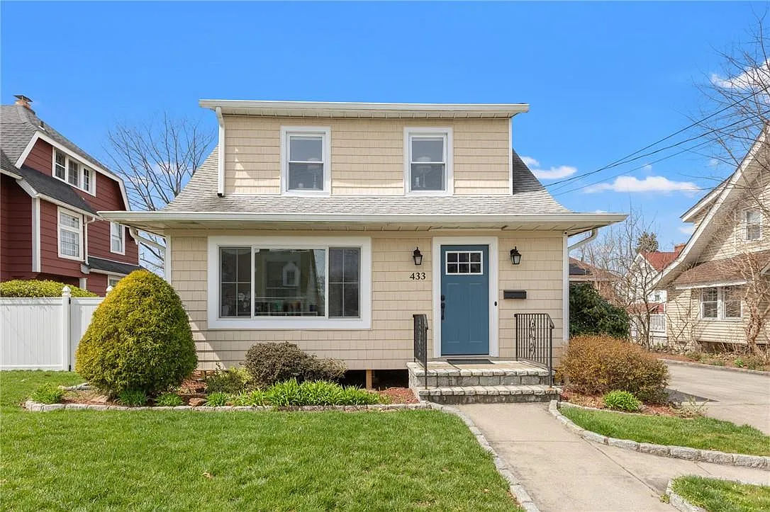 433 Marlborough Road photo 1