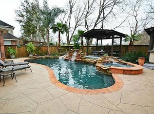 2110 Blue Water Bay Dr, Katy, TX 77494