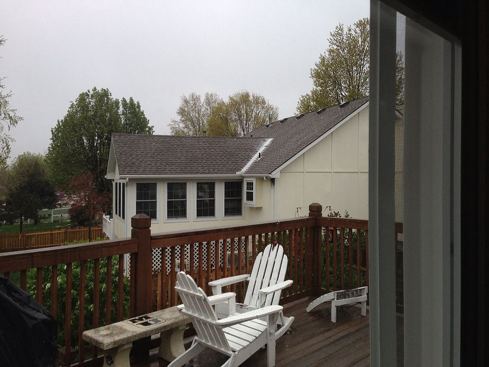 2nd image of 1581 NE Neawanna Dr