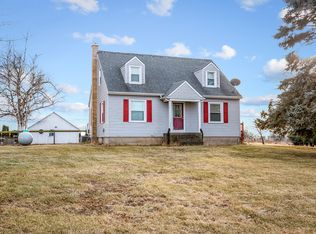 49W435 Plank Rd, Sycamore, IL 60178