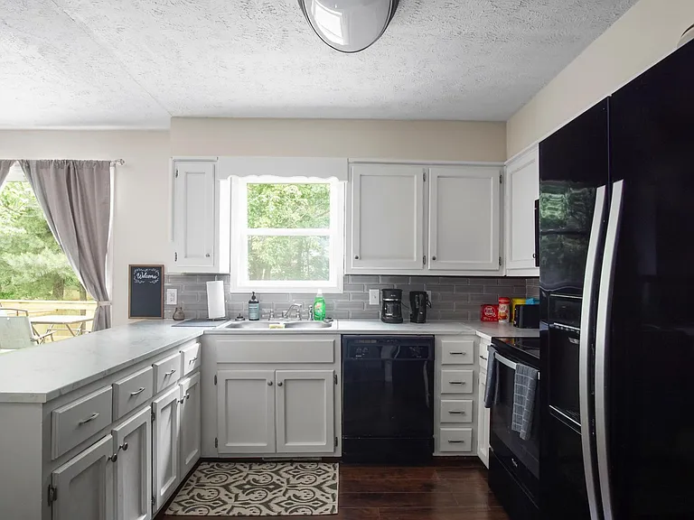 29 Emerson Dr — Photo 14