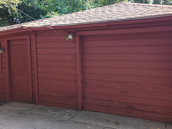 4th image of 3717 Myrtle St