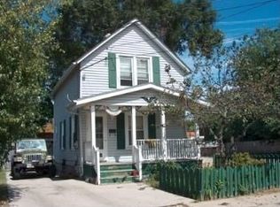 922 66th Pl, Kenosha, WI 53143