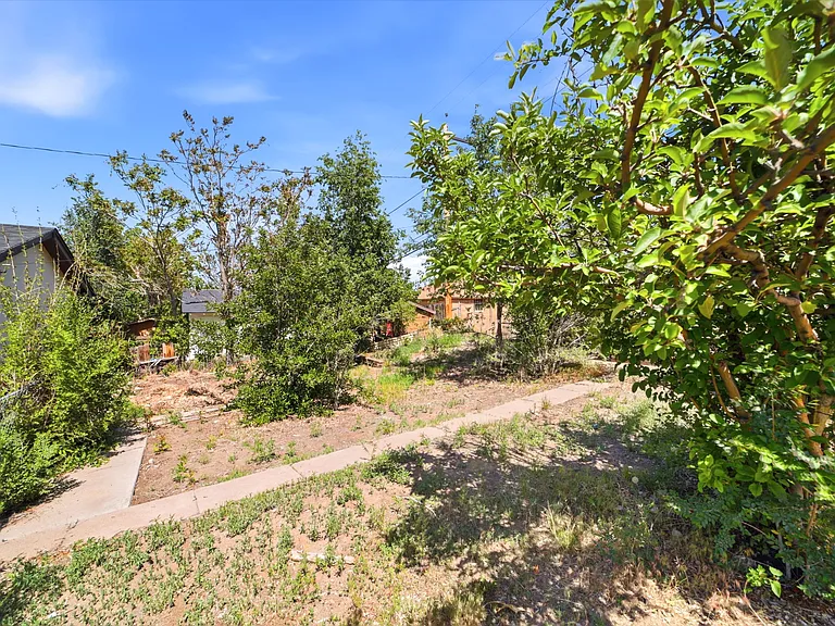 330 Jefferson St — Photo 59