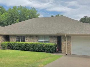 305 Texas St APT A, Pottsboro, TX 75076