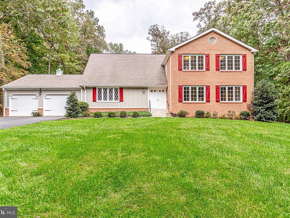 1st image of 11729 Pine Tree Dr