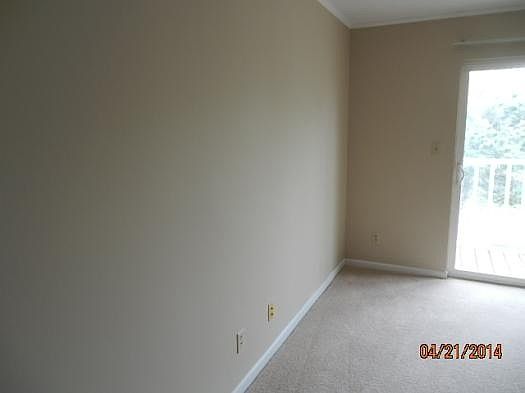 4th image of 3100 Edwards Pl APT 201