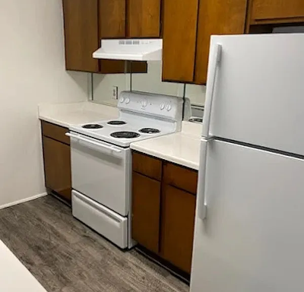 Whittfield Apartments — Photo 1
