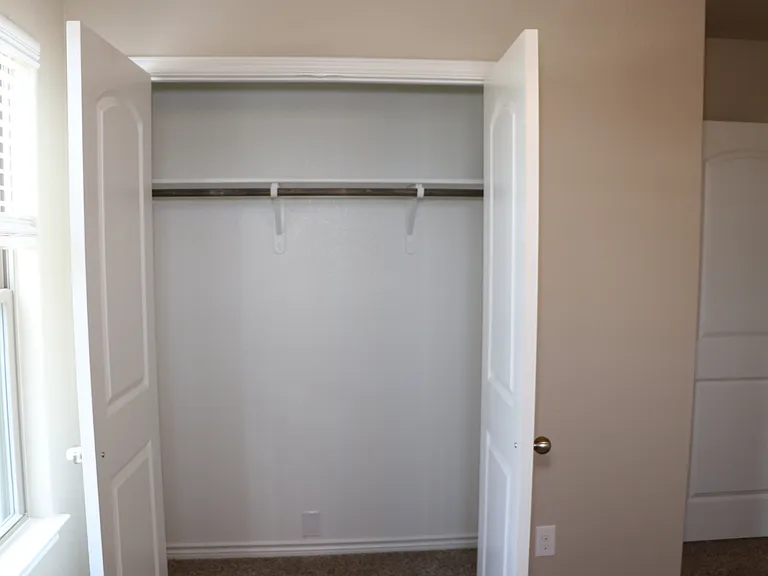748 Westfield Blvd — Photo 9