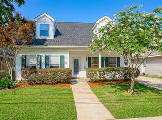 74 Ren Pass Ave, Harahan, LA 70123
