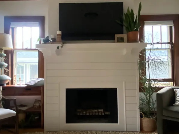 4451 N Frederick Ave #4451, Milwaukee, WI 53211